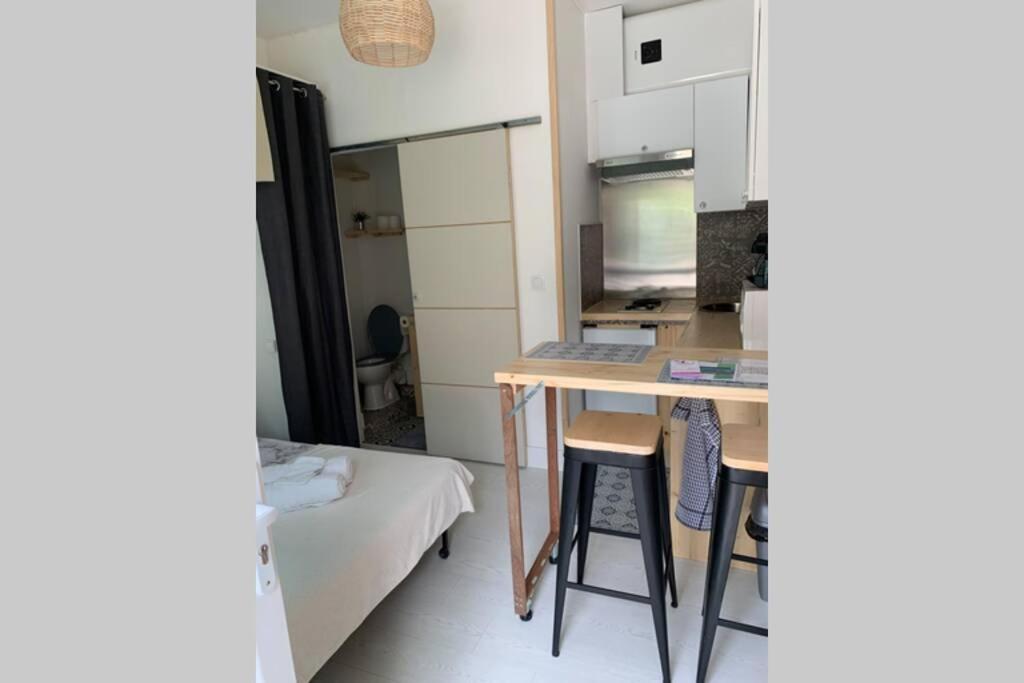 בסטיה Charmant Petit Studio En Centre Ville מראה חיצוני תמונה
