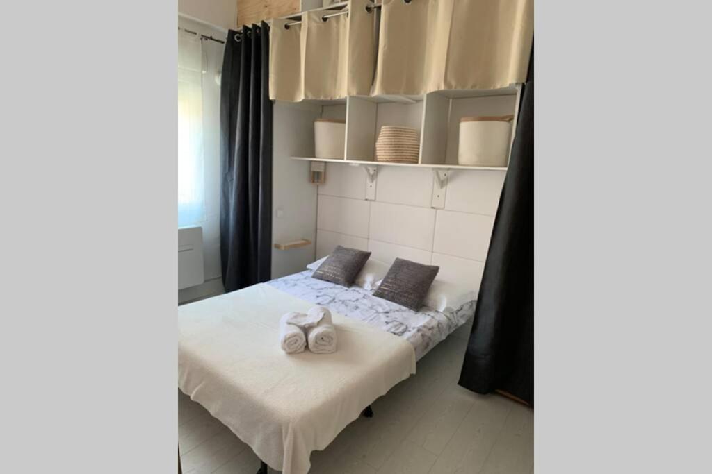 בסטיה Charmant Petit Studio En Centre Ville מראה חיצוני תמונה